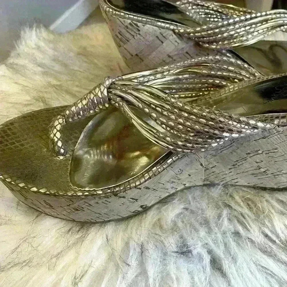 Carlos Santana gold wedge sandal. Size 8. Gently worn. - Picture 3 of 4